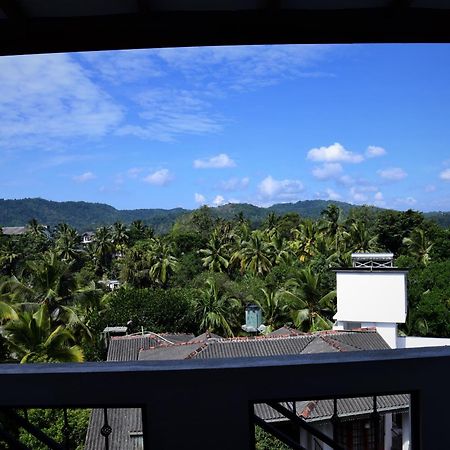Saru Holiday Apartment - Upto 6 Guests Kandy Exteriér fotografie