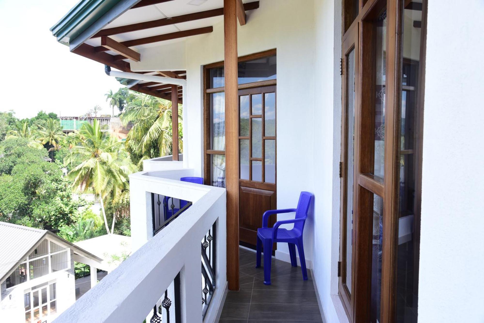 Saru Holiday Apartment - Upto 6 Guests Kandy Exteriér fotografie